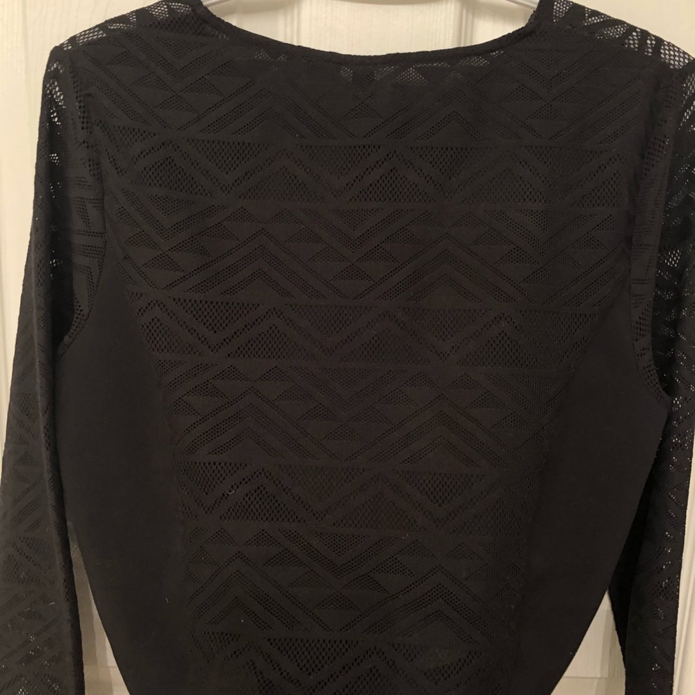 H&M Mesh Aztec Sleeved top - Picture 3 of 5